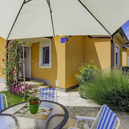 Bozica House With Apartment Umag Ngoại thất bức ảnh