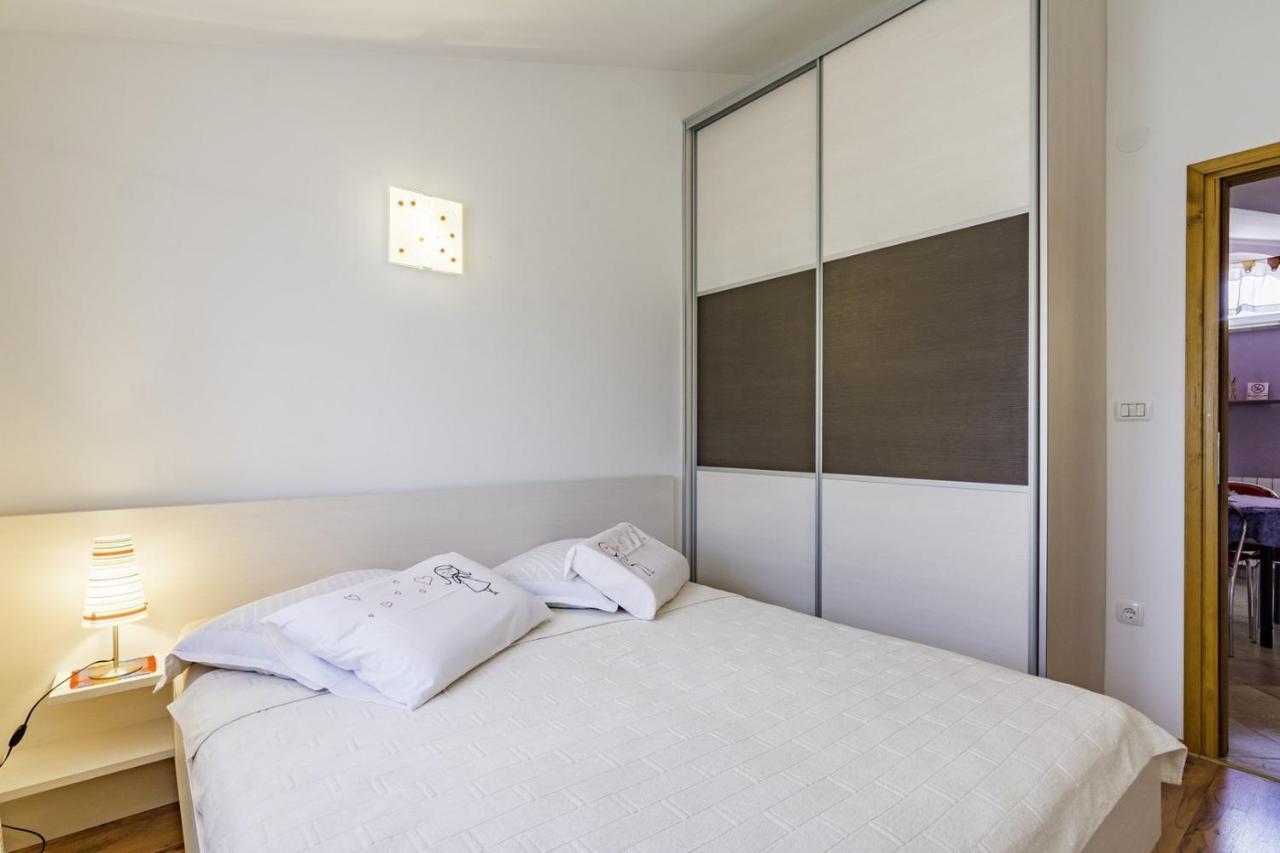 Bozica House With Apartment Umag Ngoại thất bức ảnh