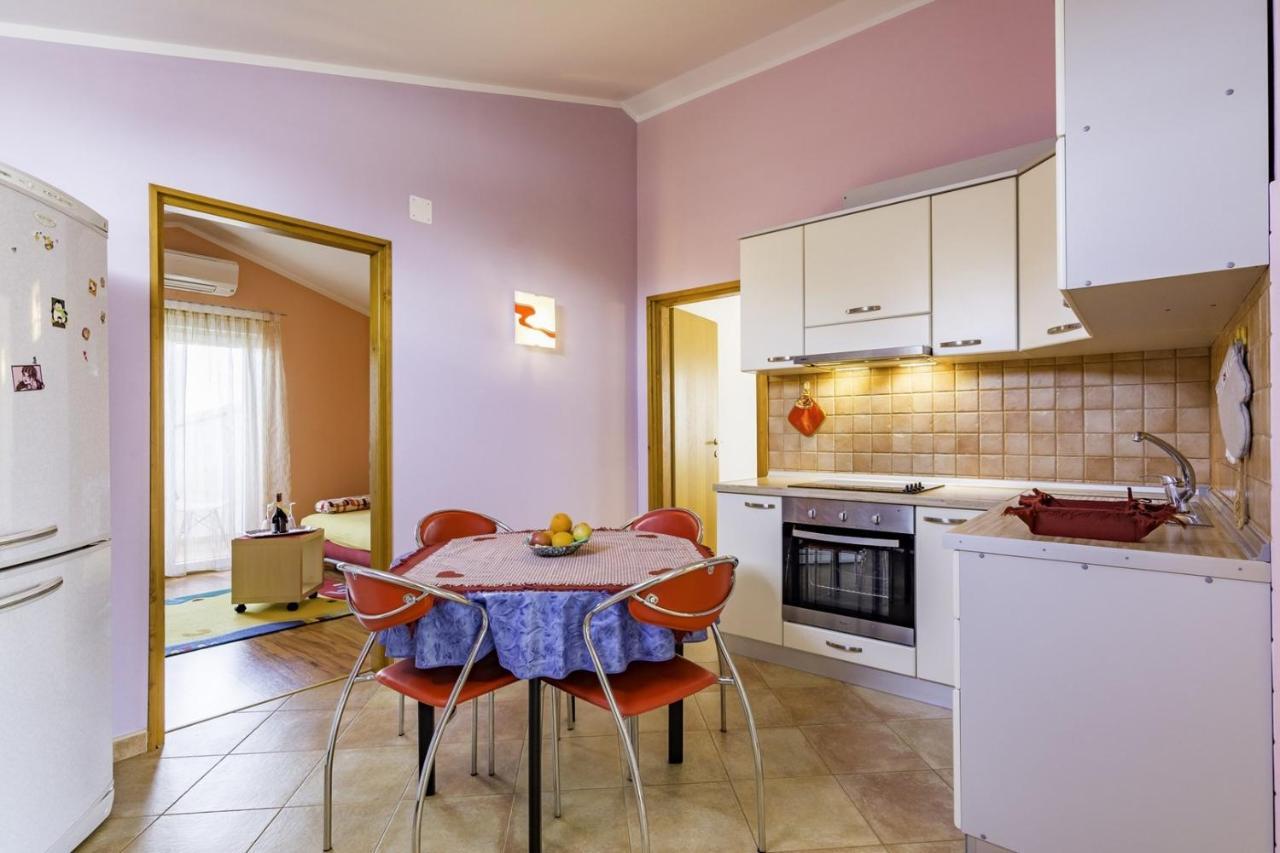 Bozica House With Apartment Umag Ngoại thất bức ảnh